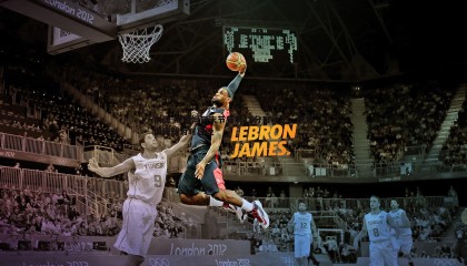 欧陆娱乐-科迪-威廉姆斯末节狂飙11分难救主，状态回暖却为时已晚