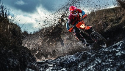 欧陆娱乐-孙铭徽泪洒赛场，这么多年不容易 这个冠军只是我们的第一步